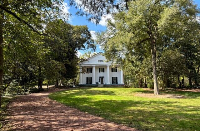 Bulloch Hall entrance