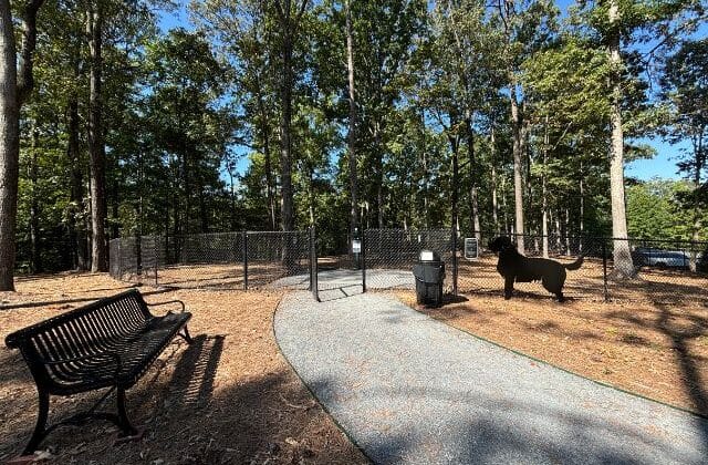 Entrance of the Webb Bridge dog park