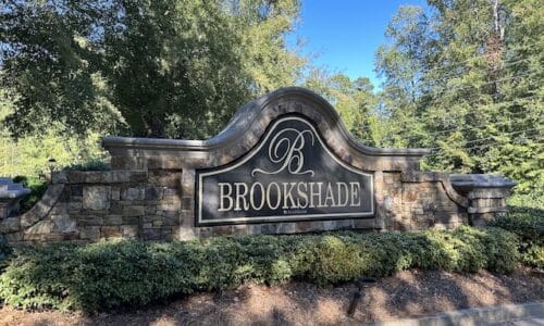 Brookshade front entrance neighborhood sign